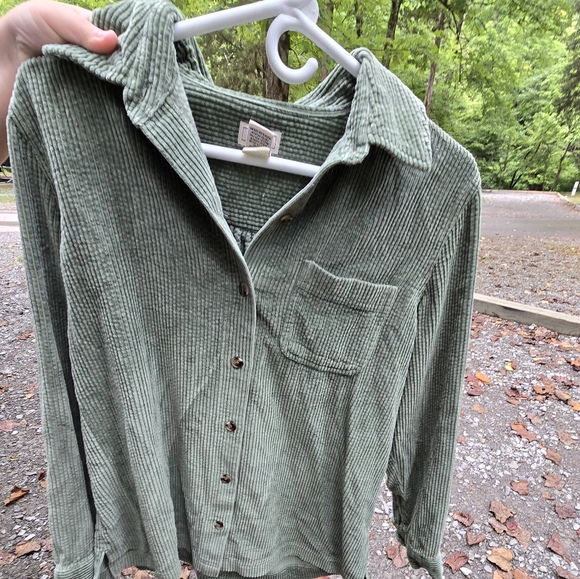L.L. Bean Tops - ☕️ L.L. BEAN CORDUROY LONG SLEEVE SIZE MEDIUM